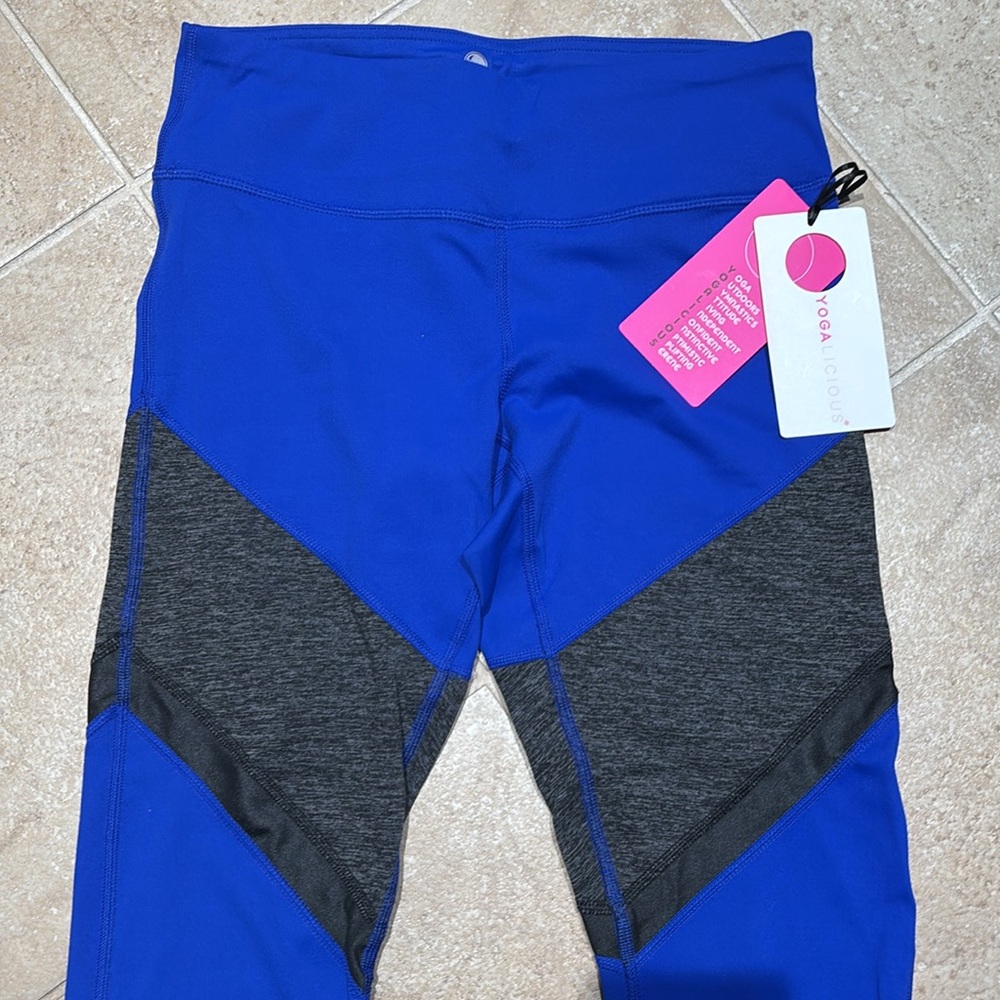 SALE🎉 YOGALICIOUS Bonded blue/gray & mesh leggings - Picture 4 of 11